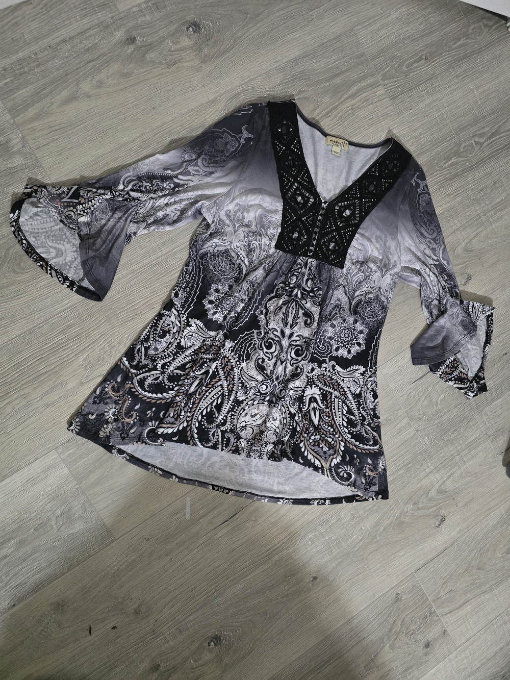 ONE WORLD Black & Gray Paisley V-Neck Embellished Tunic
